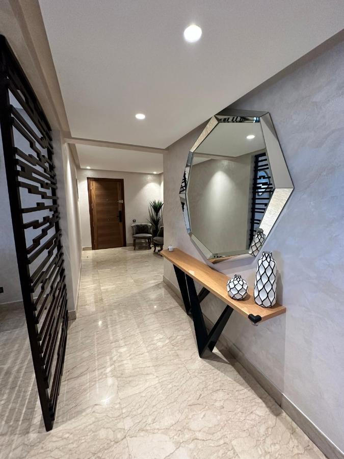 Incantevole Luxury Apprt Nel Cuore Di คาซาบลังกา ภายนอก รูปภาพ